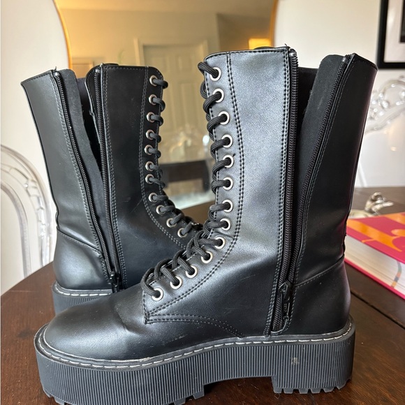 H&M Black Lace Up Chunky Sole Combat Boots - Picture 6 of 7